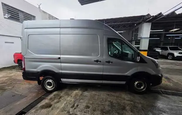 Ford Transit Furgão 2.0 Turbo Diesel