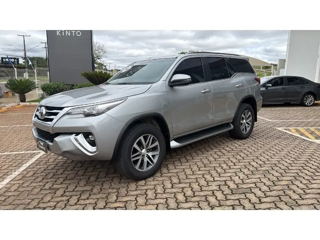 galeria HILUX SW4