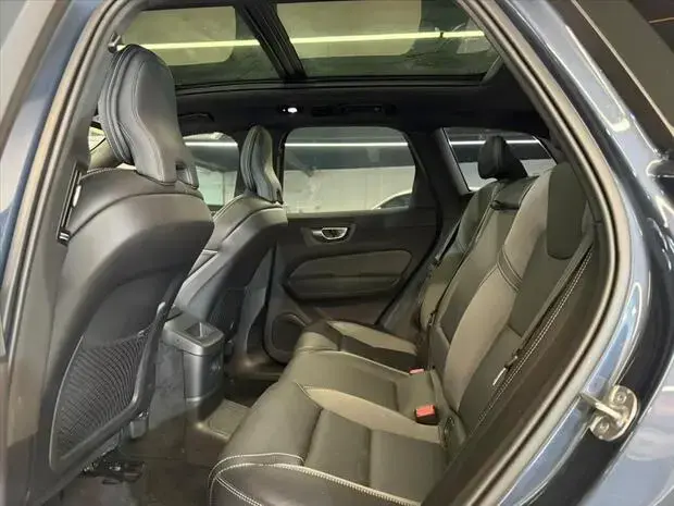 Volvo XC60 2.0 T8 RECHARGE ULTIMATE DARK AWD GEARTRONIC