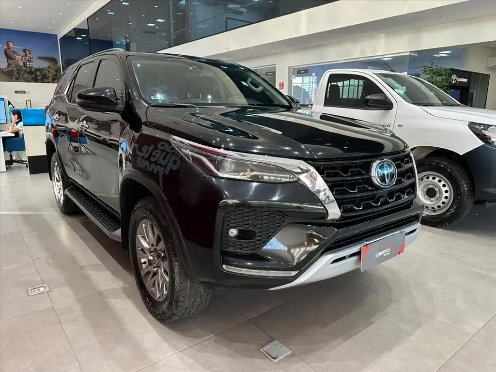 galeria HILUX SW4