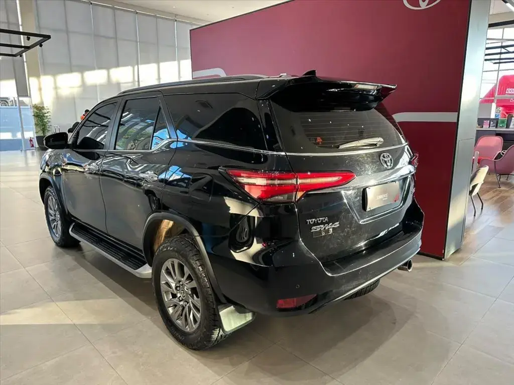 galeria HILUX SW4
