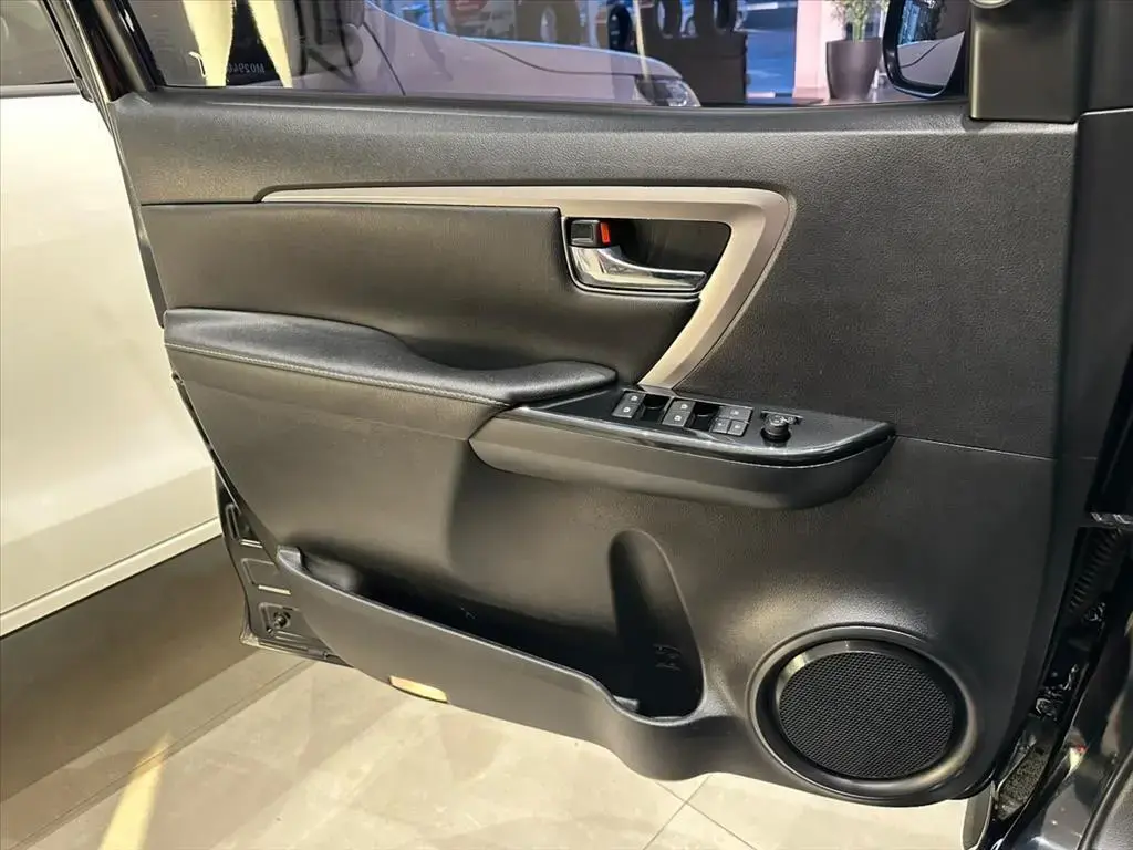 galeria HILUX SW4