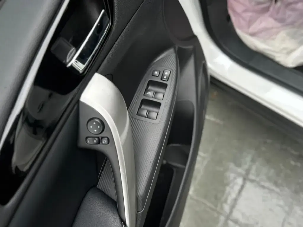 galeria ECLIPSE CROSS