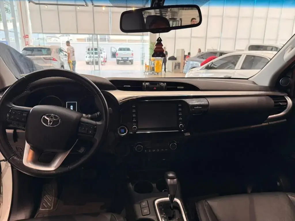 galeria HILUX