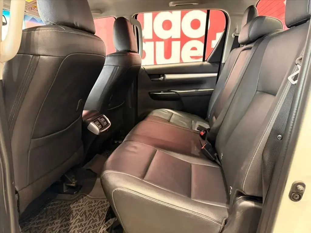 galeria HILUX