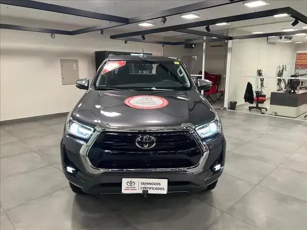Toyota HILUX 2.8 D-4D TURBO DIESEL CD SRX 4X4 AUTOMÁTICO
