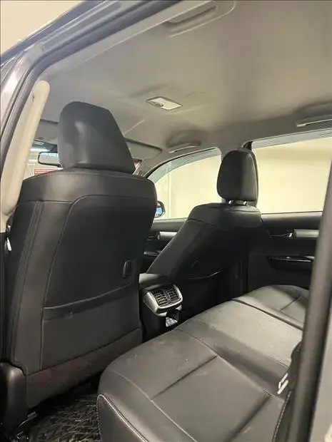 Toyota HILUX 2.8 D-4D TURBO DIESEL CD SRX 4X4 AUTOMÁTICO