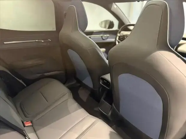 Volvo EX30 69 KW ELÉTRICO ULTRA