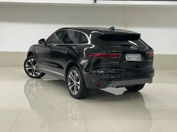 Jaguar F-Pace 2.0 R-Dynamic SE (Híbrido)
