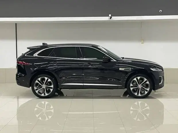 Jaguar F-Pace 2.0 R-Dynamic SE (Híbrido)