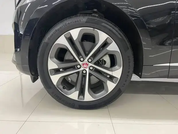 Jaguar F-Pace 2.0 R-Dynamic SE (Híbrido)