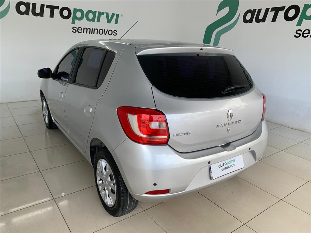 Renault SANDERO