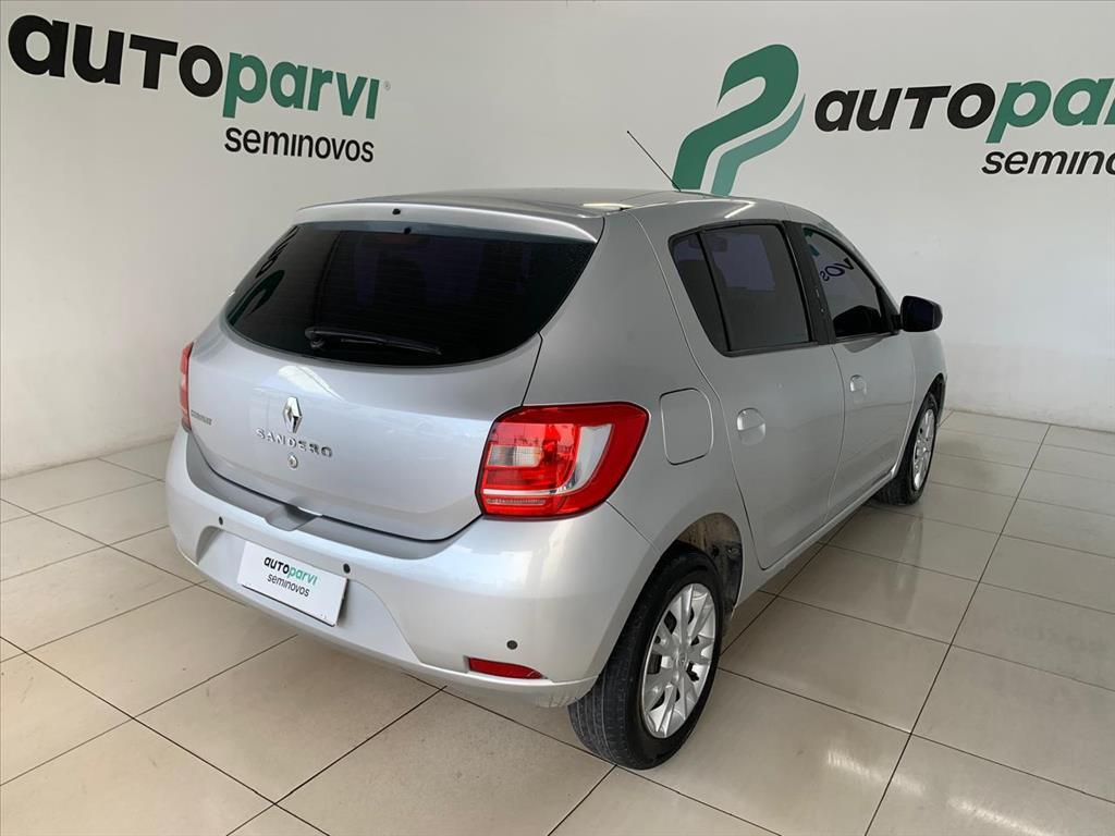 Renault SANDERO