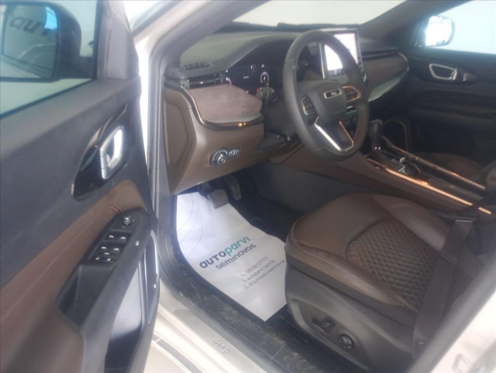 Jeep COMMANDER