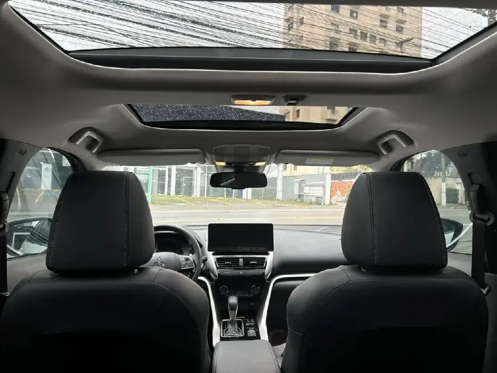 galeria ECLIPSE CROSS