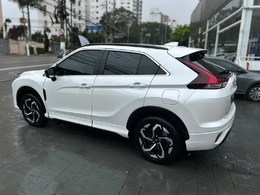 galeria ECLIPSE CROSS