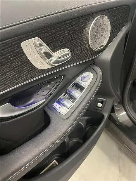Mercedes Benz GLC 300 2.0 CGI GASOLINA COUPÉ AMG LINE 4MATIC 9G-TRONIC