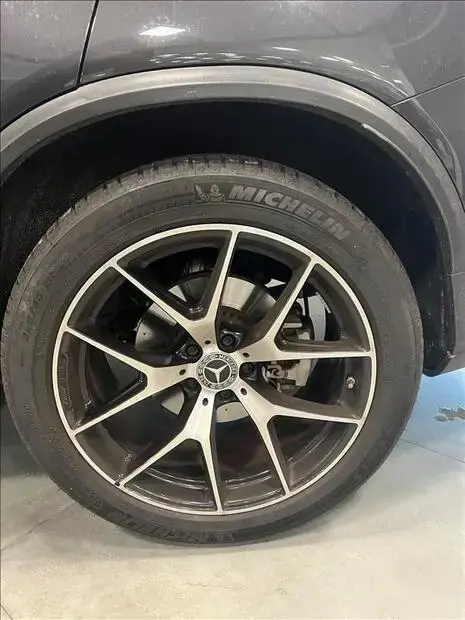 Mercedes Benz GLC 300 2.0 CGI GASOLINA COUPÉ AMG LINE 4MATIC 9G-TRONIC