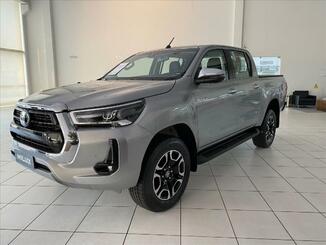 Toyota HILUX 2.8 D-4D TURBO DIESEL CD SRX 4X4 AUTOMÁTICO