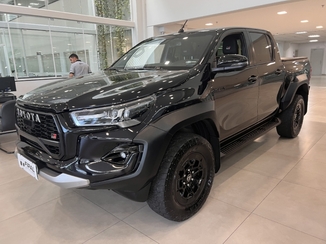 Toyota HILUX 2.8 D-4D TURBO DIESEL CD GR-S 4X4 AUTOMÁTICO