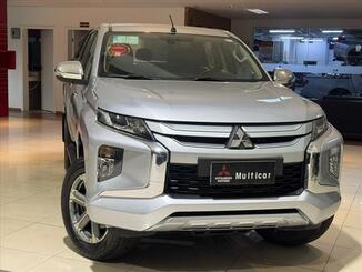 Mitsubishi L200 TRITON 2.4 16V TURBO DIESEL SPORT HPE CD 4P 4X4 AUTOMÁTICO