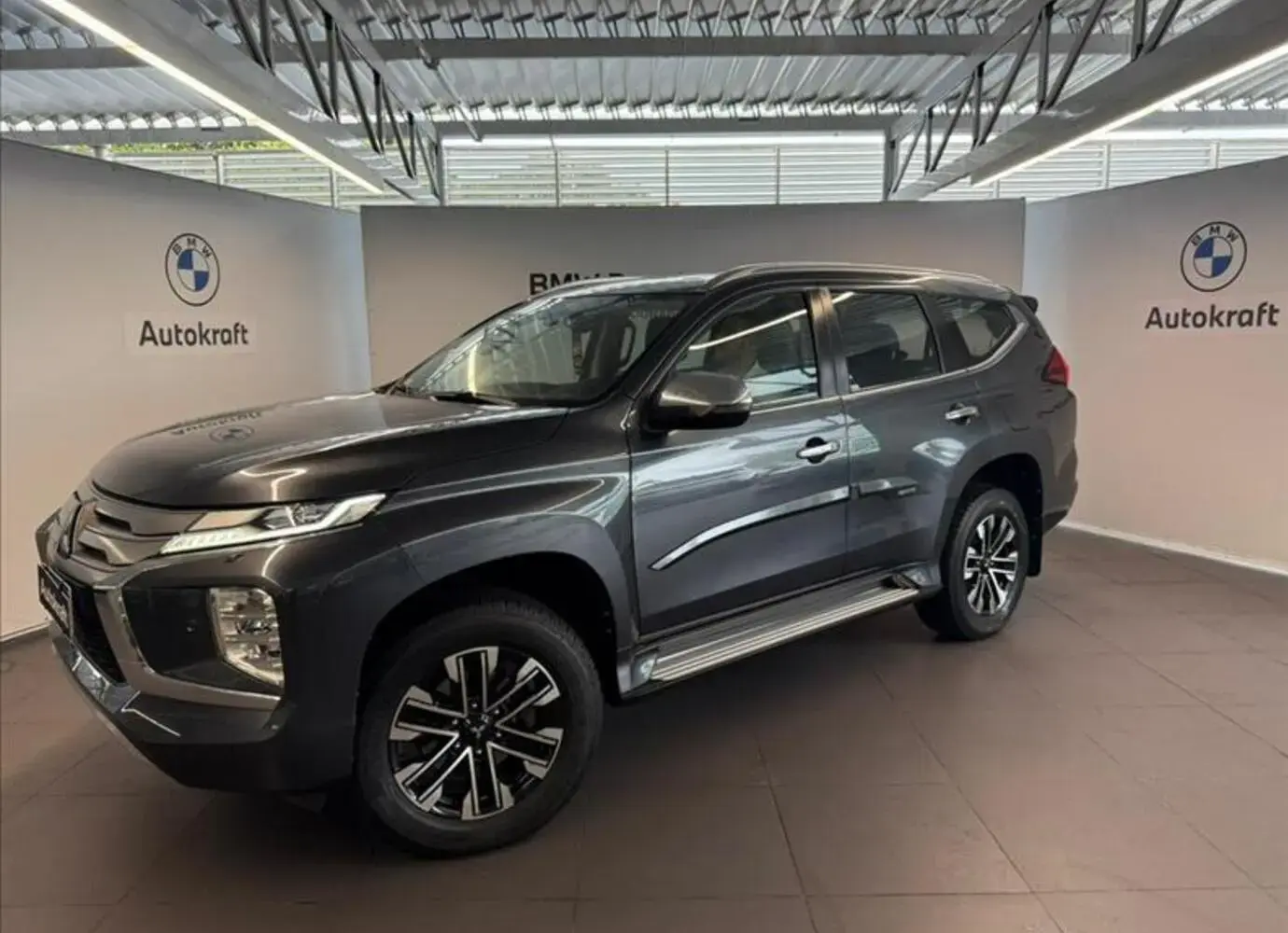 galeria PAJERO SPORT