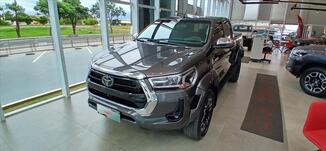 Toyota HILUX 2.8 D-4D TURBO DIESEL CD SRX PLUS 4X4 AUTOMÁTICO
