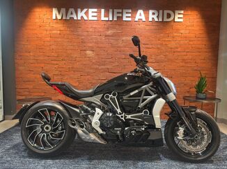 Ducati Diavel 1260S