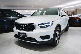 Volvo XC40 2.0 T4 Momentum FWD