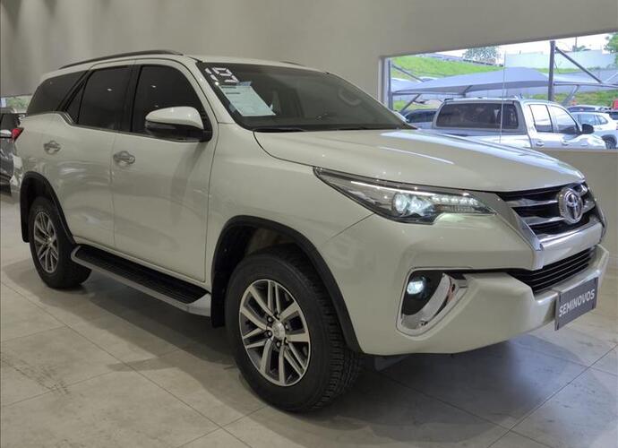 galeria HILUX SW4