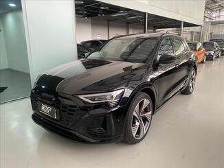 Q8 E-TRON