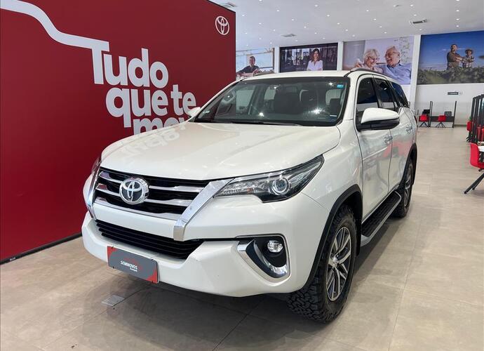 galeria HILUX SW4
