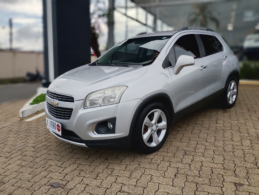 Tracker 2015 por R$ 65.900,00 é na São Sebastião do Paraiso