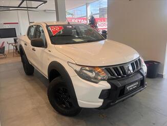 L200 TRITON 2.4 16V TURBO DIESEL OUTDOOR GLS CD 4X4 AUTOMÁTICO