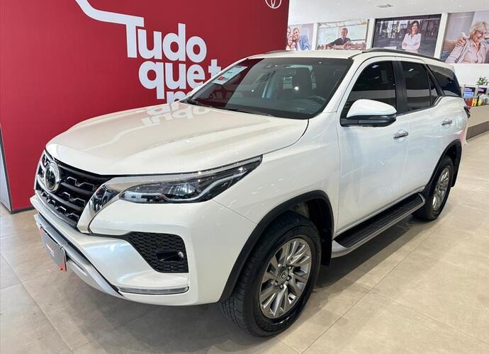 galeria HILUX SW4
