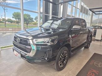 Toyota HILUX 2.8 D-4D TURBO DIESEL CD SRX LIMITED 4X4 AUTOMÁTICO