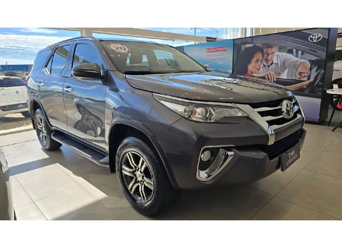 galeria HILUX SW4