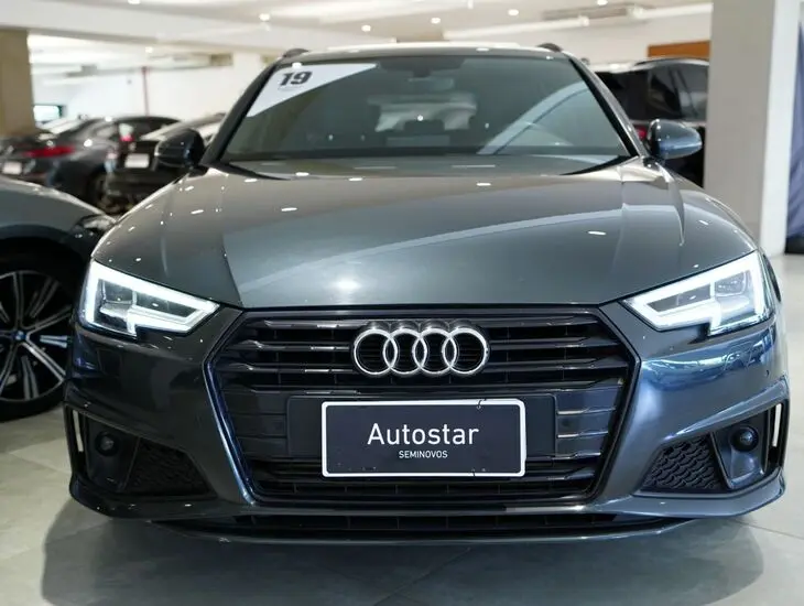 Audi A4 Avant Prestige Plus 40 TFSI S tronic