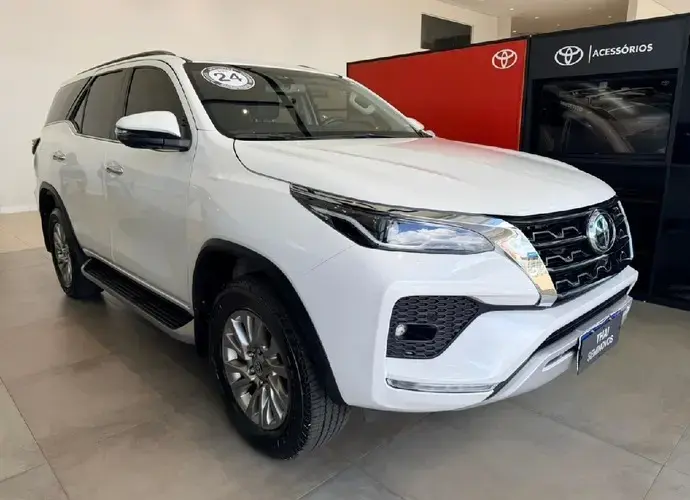 galeria HILUX SW4