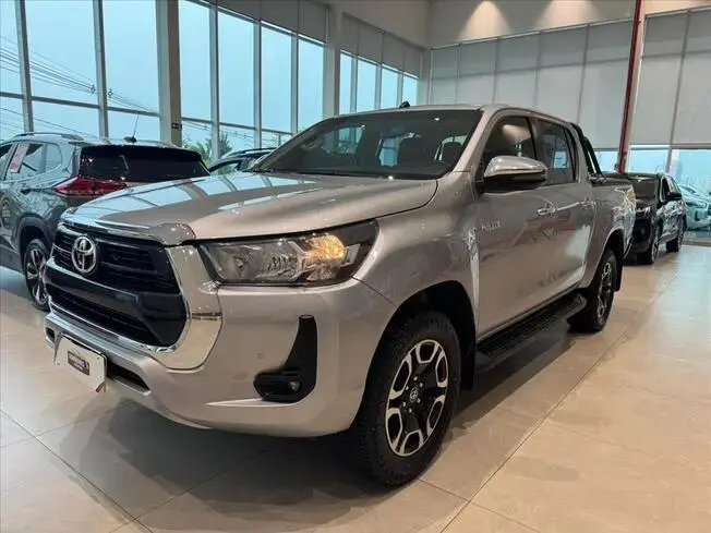 Toyota HILUX 2.8 D-4D TURBO DIESEL CD SRV 4X4 AUTOMÁTICO