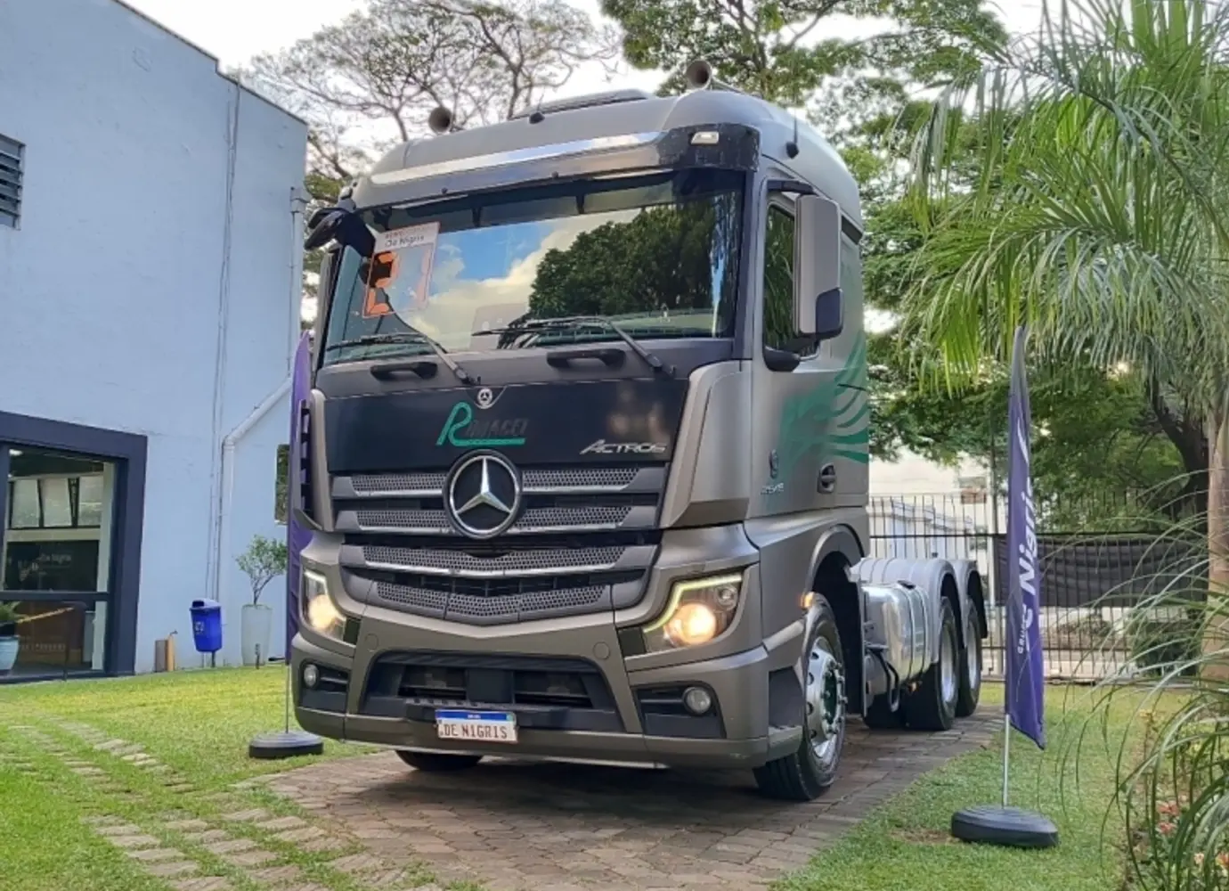 galeria Actros 2548