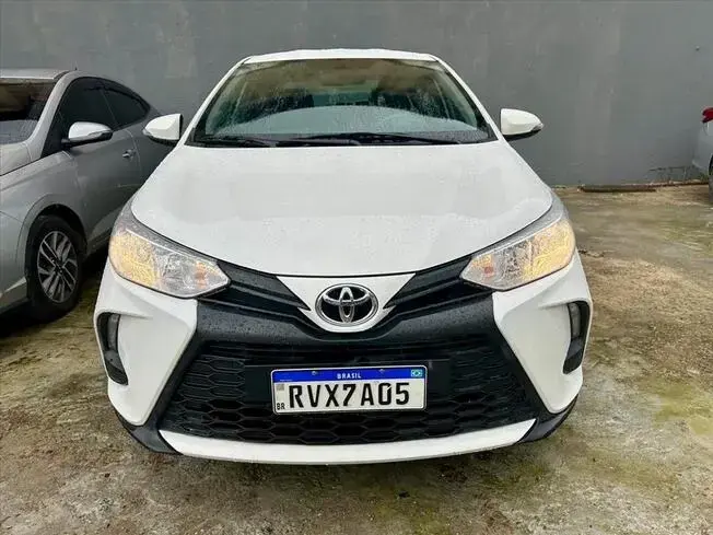 YARIS 1.5 16V FLEX SEDAN XL LIVE MULTIDRIVE