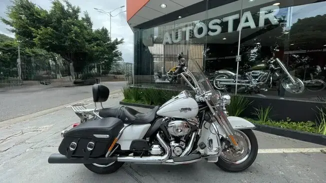 Harley Davidson Touring Road King Classic
