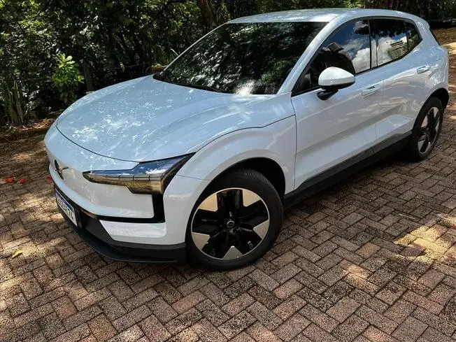 Volvo EX30 69 KW ELÉTRICO CORE