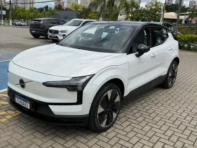 Volvo EX30 69 KW ELÉTRICO ULTRA