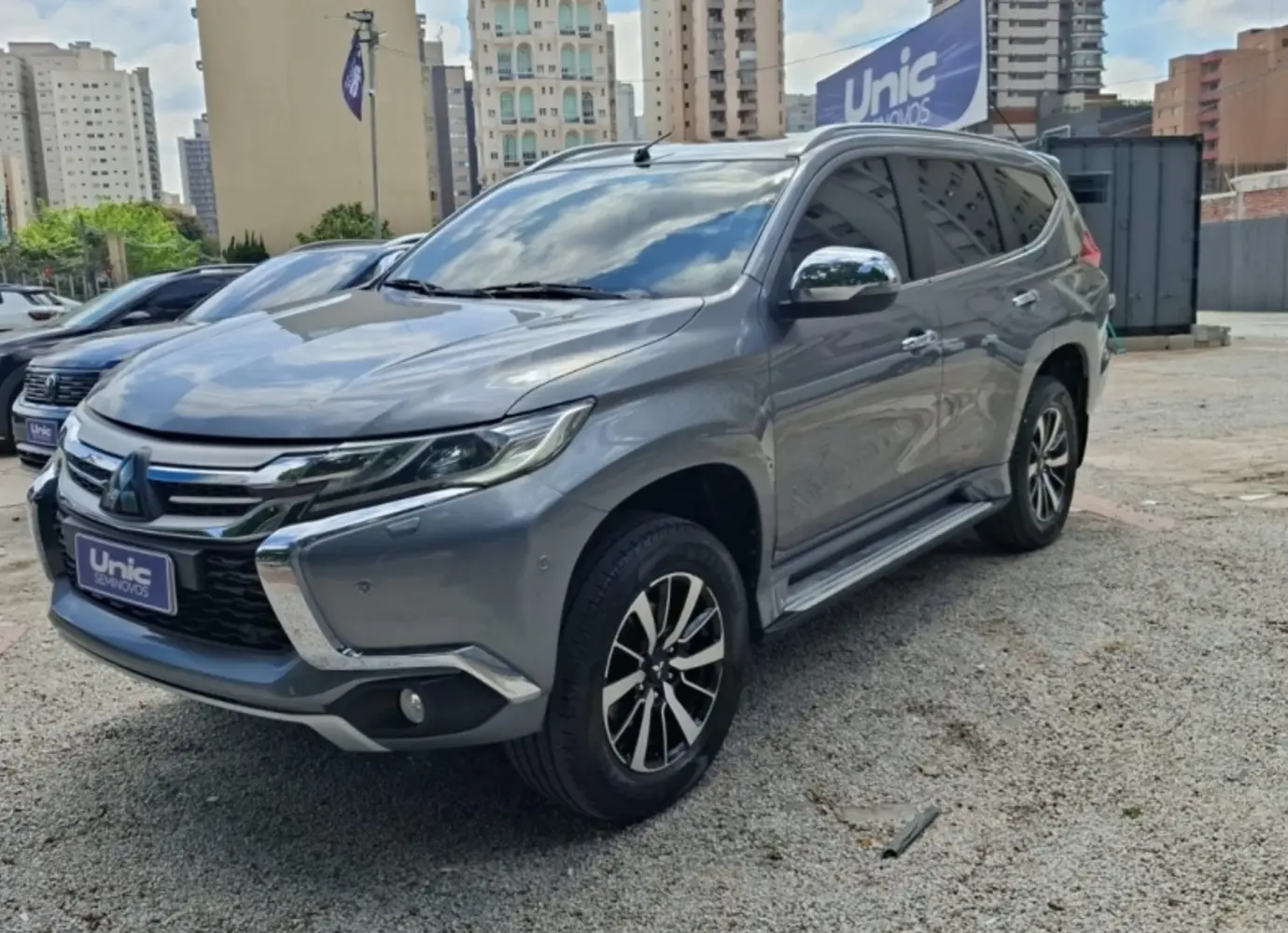 galeria PAJERO SPORT