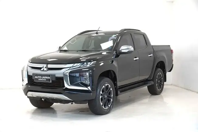 L200 TRITON 2.4 16V TURBO DIESEL SPORT HPE CD 4P 4X4 AUTOMÁTICO