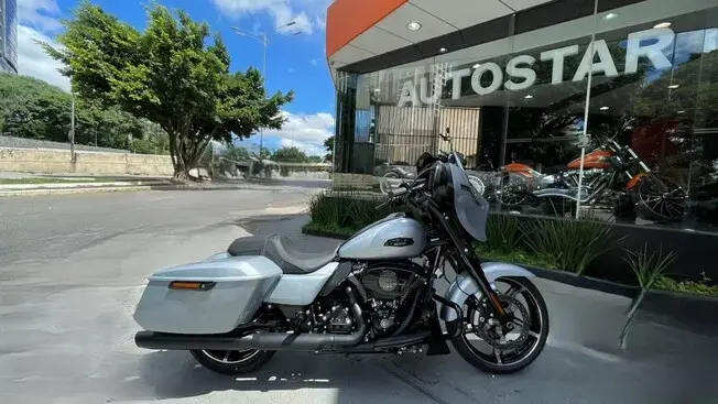 Harley Davidson Street Glide FLHX