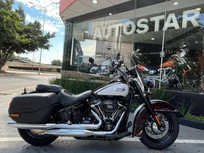 Harley Davidson Heritage CLASSIC FLHC/FLHCS