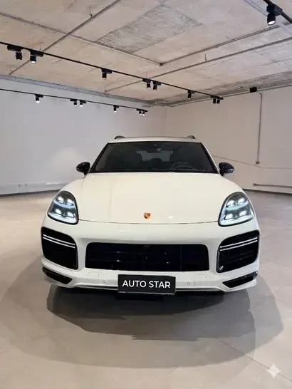 Porsche Cayenne Turbo 4.0 V8 550cv